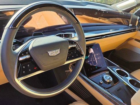 New 2025 Cadillac Escalade IQ Luxury 2 image 24