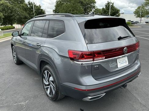 Used 2025 Volkswagen Atlas SE AWD/4WD image 9