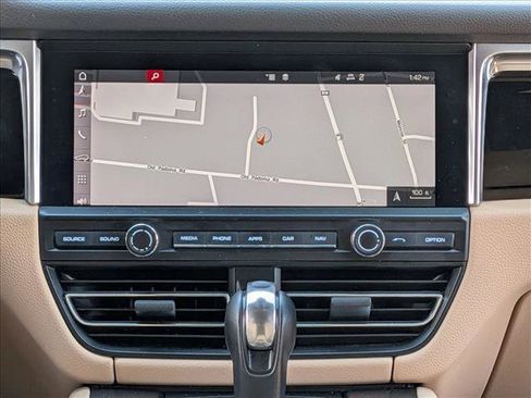 Used 2019 Porsche Macan AWD/4WD image 13