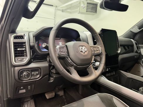Used 2025 RAM 1500 Laramie w/ Night Edition AWD/4WD image 4
