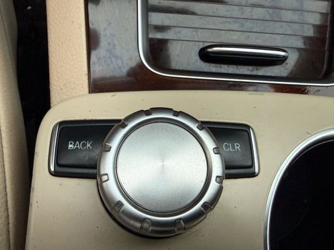 Used 2013 Mercedes-Benz GLK 350 4MATIC image 35