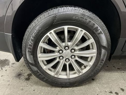 Used 2018 Cadillac XT5 Luxury w/ Driver Awareness Package image 34