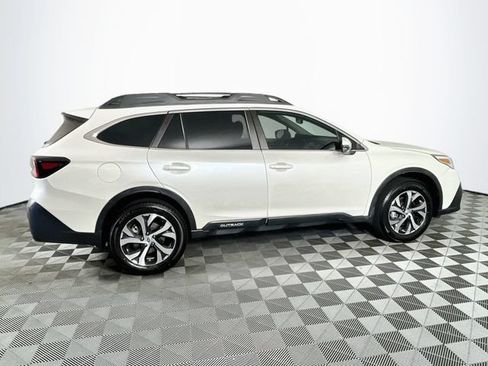 Used 2022 Subaru Outback Limited w/ Popular Package #2 AWD/4WD image 9