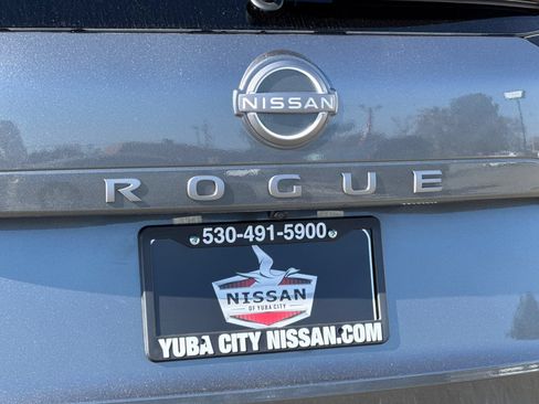 New 2026 Nissan Rogue SV FWD image 28