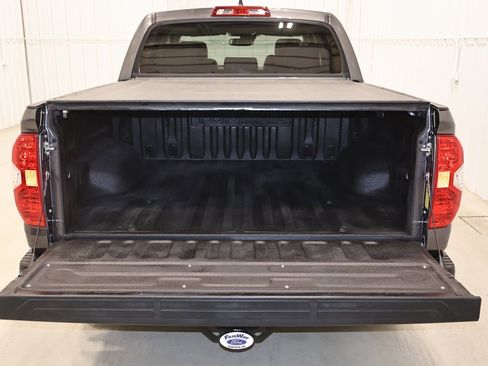 Used 2021 Toyota Tundra Platinum image 40