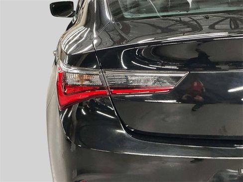 Used 2020 Acura ILX w/ Premium Package image 11