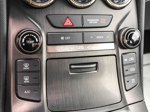 Used 2013 Hyundai Genesis 2.0T image 23