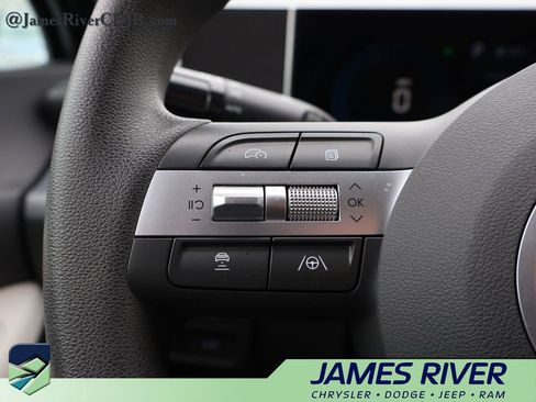 Used 2025 Hyundai Sonata SEL FWD image 25