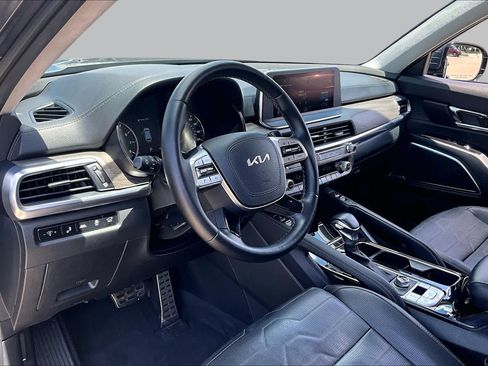 Used 2022 Kia Telluride SX w/ SX Prestige Package AWD/4WD image 17