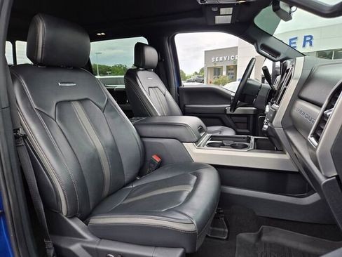 Used 2022 Ford F350 Platinum w/ Tremor Off-Road Package AWD/4WD image 21