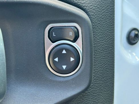 Used 2024 Jeep Gladiator Mojave w/ Safety Group AWD/4WD image 23