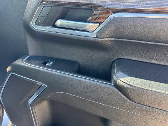 Certified 2024 GMC Sierra 1500 Elevation w/ LPO, Elevation Black Package AWD/4WD image 28
