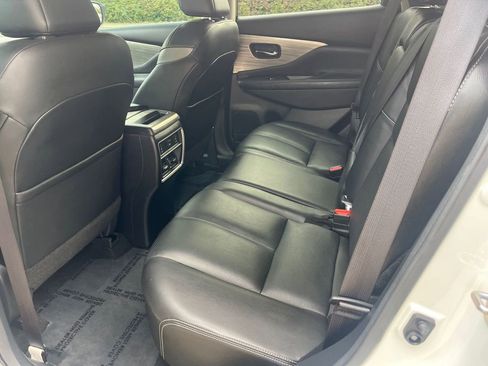 Used 2018 Nissan Murano SL w/ Midnight Edition Package image 16