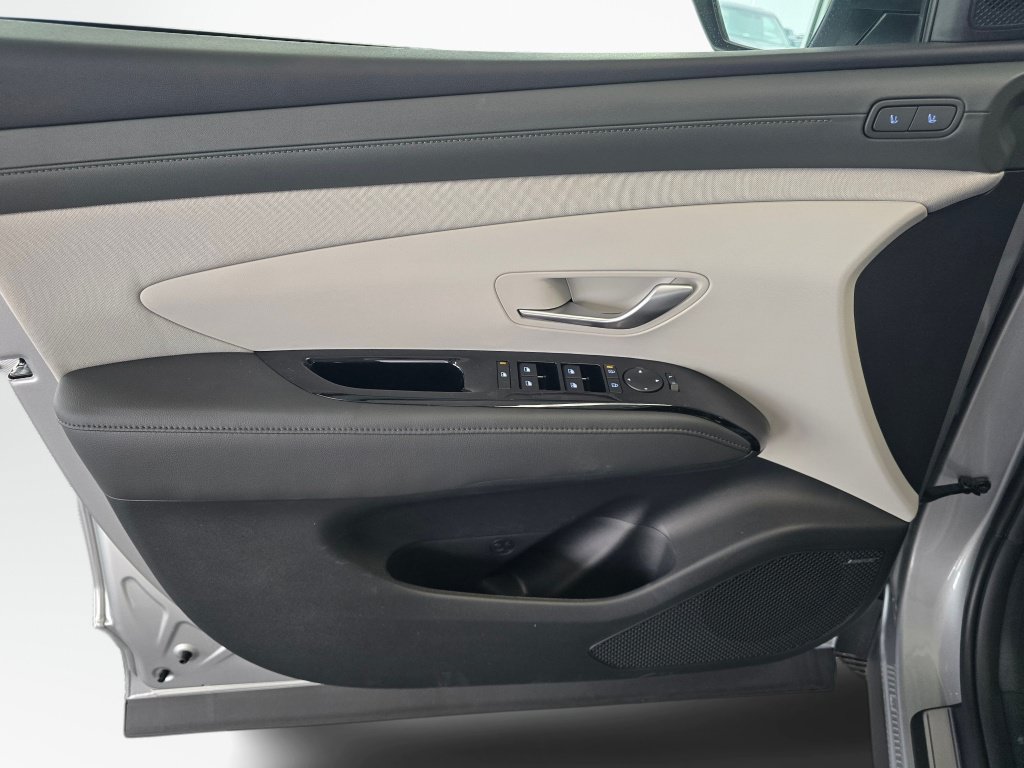 New 2026 Hyundai Tucson Limited AWD/4WD image 32
