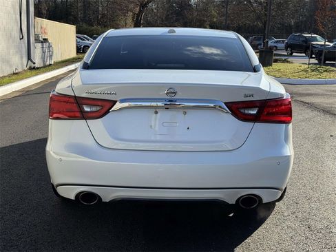 Used 2018 Nissan Maxima SR image 21