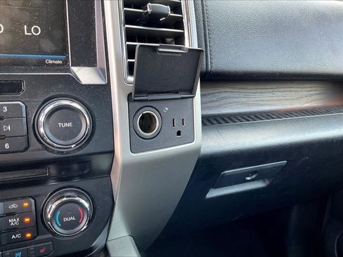 Used 2015 Ford F150 Lariat RWD image 21