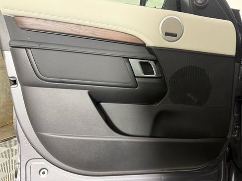 New 2026 Land Rover Discovery S AWD/4WD image 14