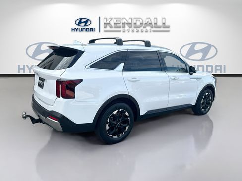 Used 2024 Kia Sorento S w/ Panoramic Sunroof Package FWD image 6