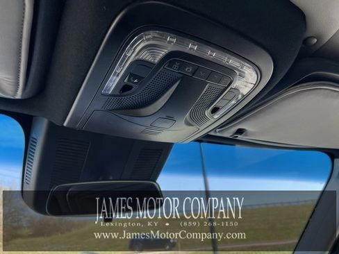 Used 2023 Mercedes-Benz Sprinter 3500 image 21