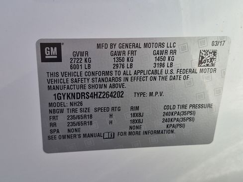 Used 2017 Cadillac XT5 Luxury w/ Driver Awareness Package AWD/4WD image 33