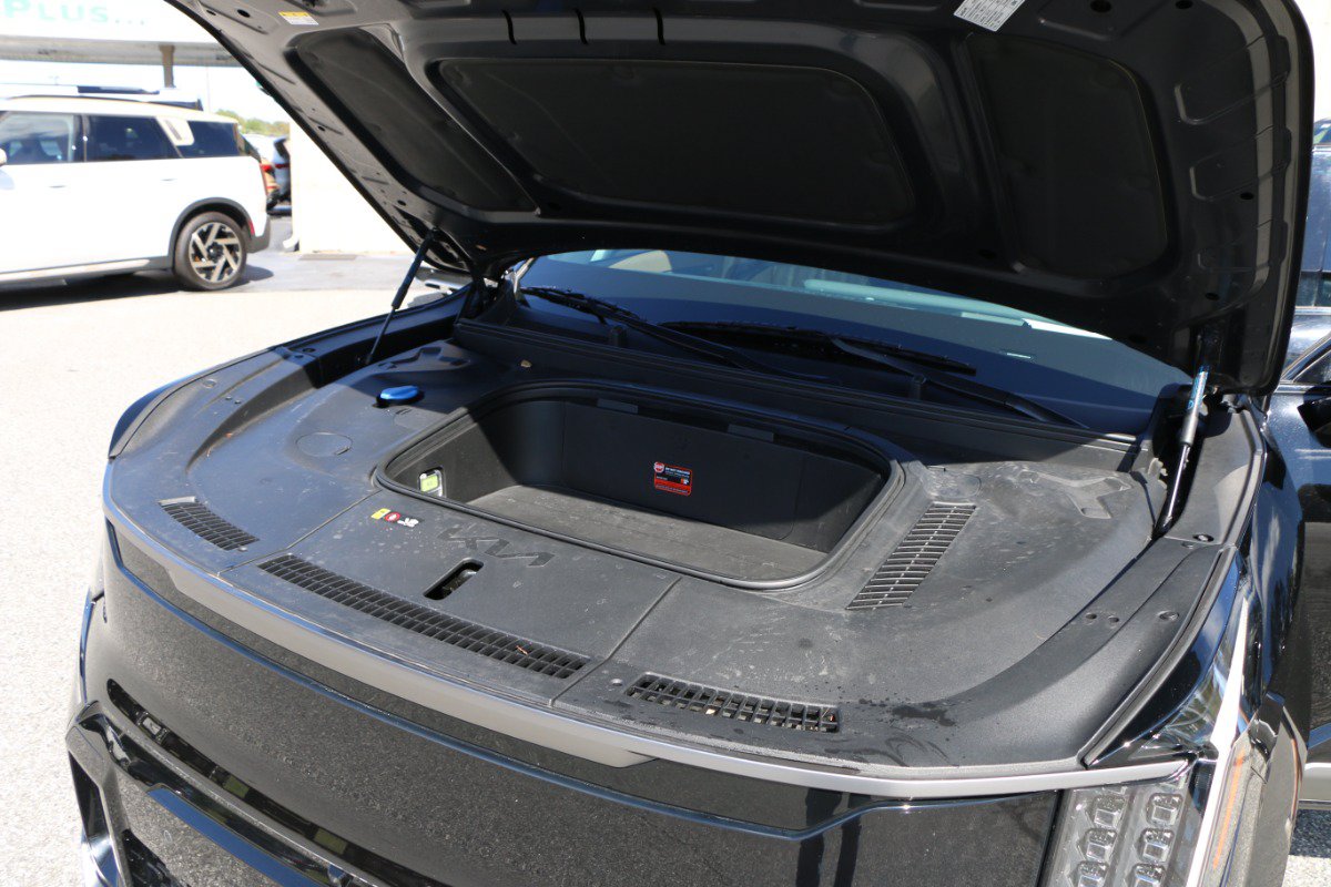 Used 2024 Kia EV9 GT-Line AWD/4WD image 39