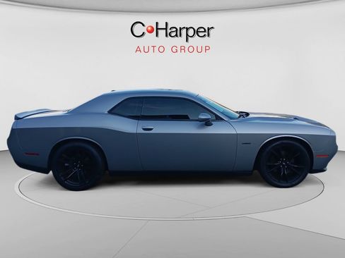 Used 2017 Dodge Challenger R/T w/ Blacktop Package RWD image 2