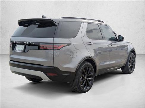 New 2026 Land Rover Discovery Limited Edition image 2