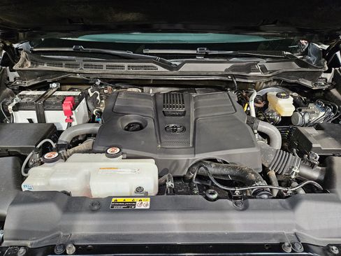 Used 2025 Toyota Tundra SR5 image 19