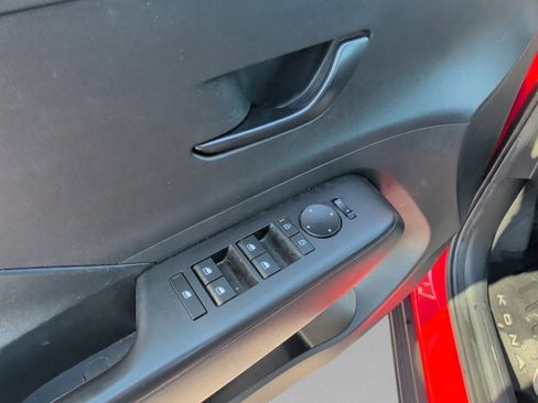 Used 2024 Hyundai Kona SEL image 10