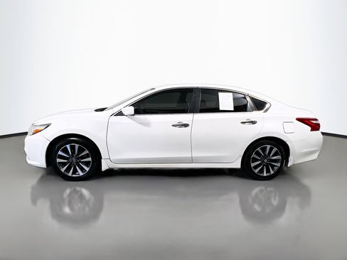 Used 2016 Nissan Altima 2.5 S w/ Power Driver Seat Package FWD image 9