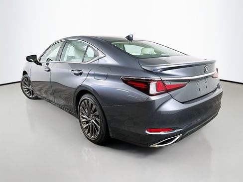 Used 2024 Lexus ES 350 w/ Technology Package FWD image 5