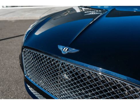 Used 2022 Bentley Continental GT V8 image 29