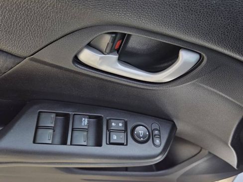 Used 2014 Honda Civic LX image 11