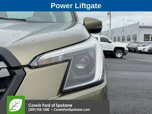 Used 2023 Subaru Forester Limited AWD/4WD image 8