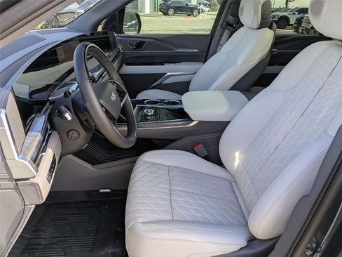 New 2026 Cadillac Escalade IQ Sport 1 w/ LPO, Floor Liner Package AWD/4WD image 11