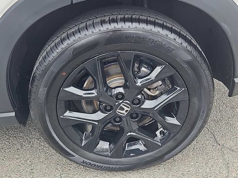 Certified 2024 Honda HR-V Sport image 8