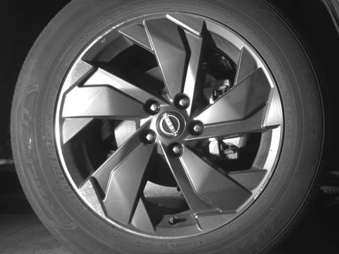 Used 2025 Nissan Rogue SV FWD image 13