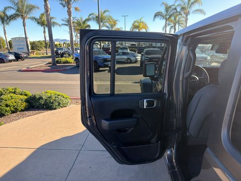 Used 2024 Jeep Wrangler Unlimited Sport image 9