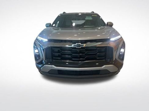 New 2026 Chevrolet Equinox ACTIV w/ Convenience Package III FWD image 8