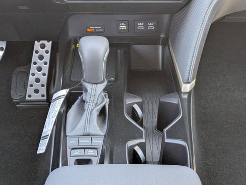New 2026 Toyota Camry SE w/ Convenience Package FWD image 18