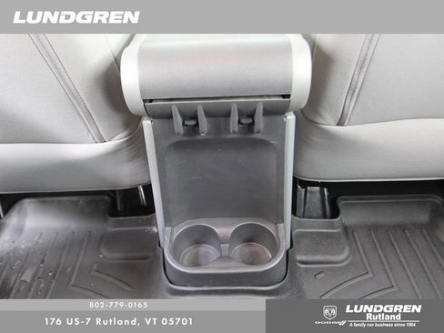 Used 2007 Jeep Wrangler Unlimited Sahara w/ Dual Top Group image 28