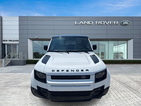 New 2025 Land Rover Defender 130 V8 image 4