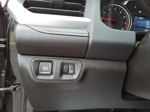 Used 2024 Chevrolet Equinox LT w/ LPO, Floor Liner Package FWD image 16