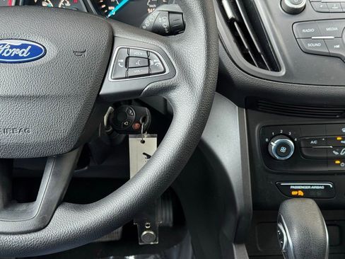 Used 2019 Ford Escape S image 25