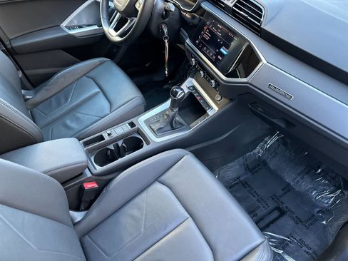 Used 2022 Audi Q3 2.0T Premium image 16