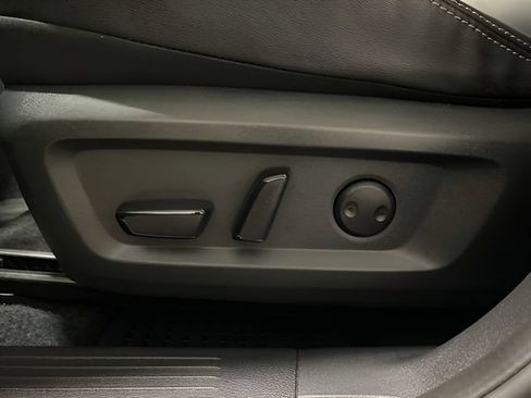 Certified 2023 Nissan Rogue SL w/ SL Premium Package AWD/4WD image 12
