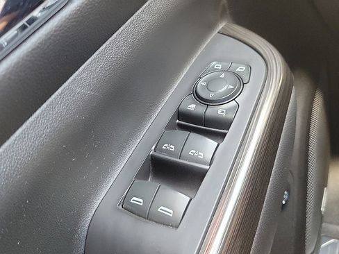 Used 2020 GMC Acadia SLT w/ Premium Package AWD/4WD image 13