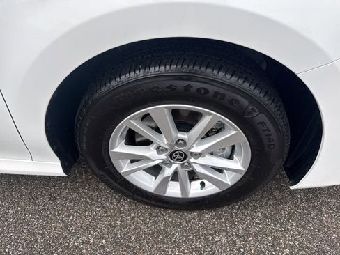 Used 2025 Toyota Camry LE image 14