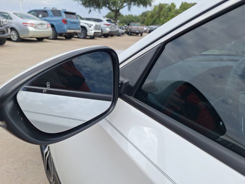 Used 2022 Honda Accord Touring image 15