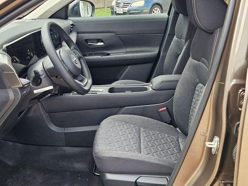 New 2026 Nissan Kicks SV image 11